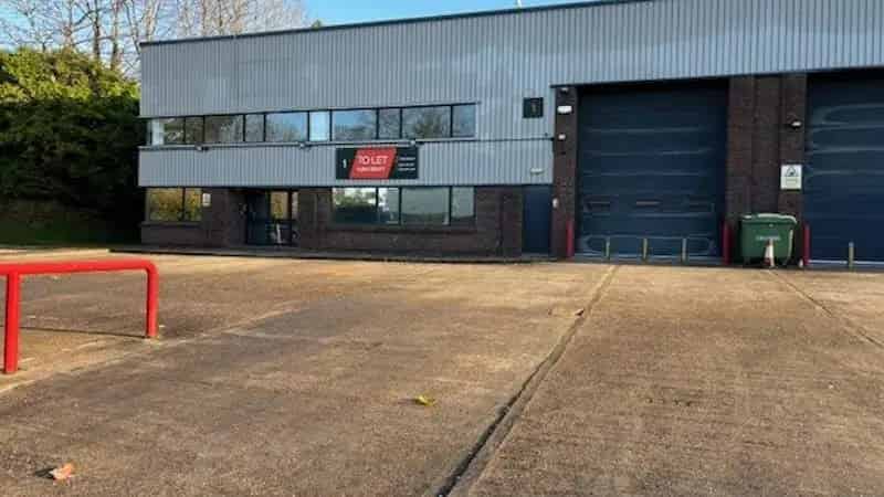 Industrial Unit Wokingham Refurbished Office Space 59m Eaves