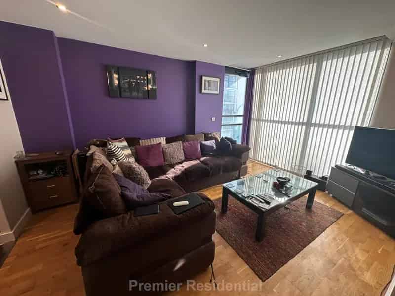 2 Bedroom Apartment Near Manchester City Centre