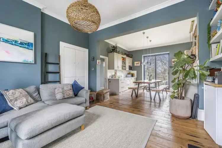 3 Bedroom Maisonette for Sale near Crystal Palace Park