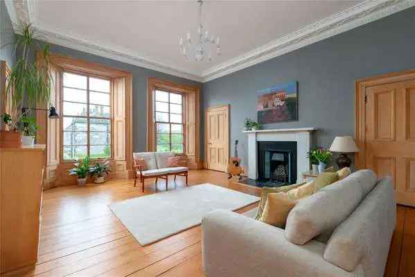 Elegant 2-Bedroom Georgian Villa Near Portobello Beach