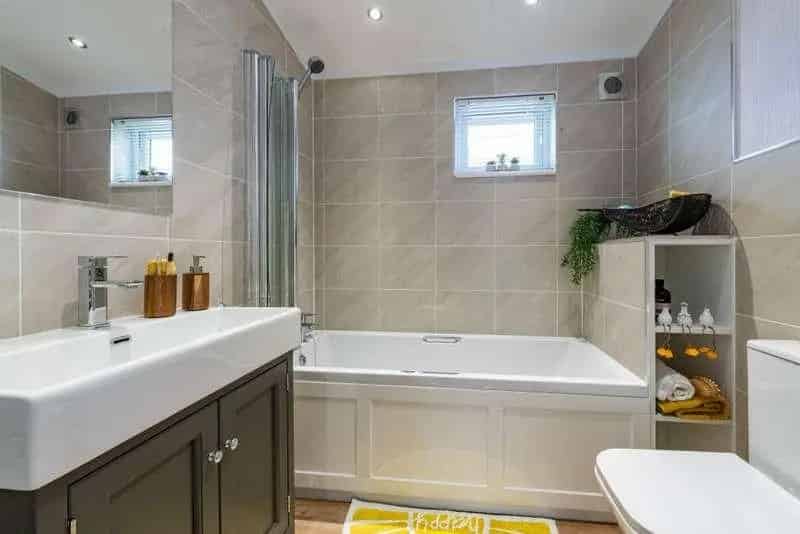 3 Bed Holiday Lodge with Hot Tub and Free Site Fees
