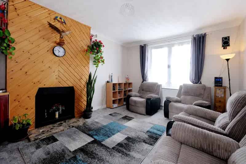 Spacious 2-Bedroom Flat near Aberdeen University
