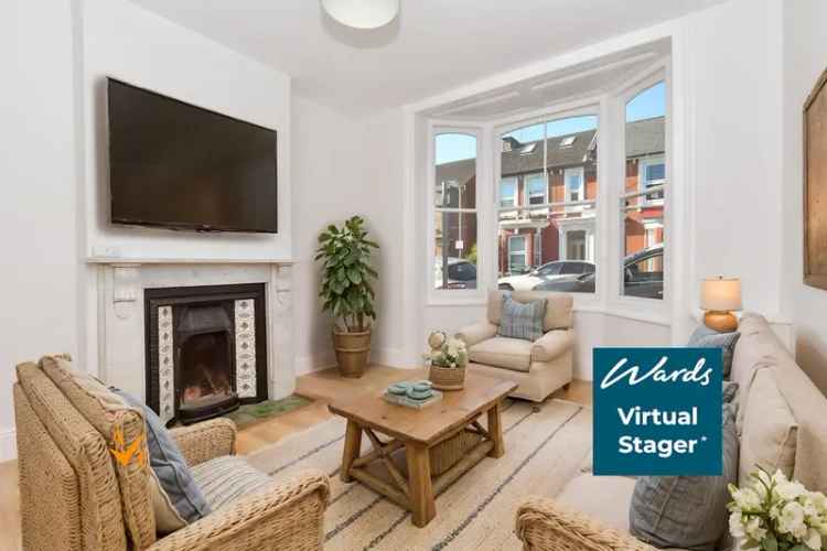 3 Bedroom End Terrace House For Sale