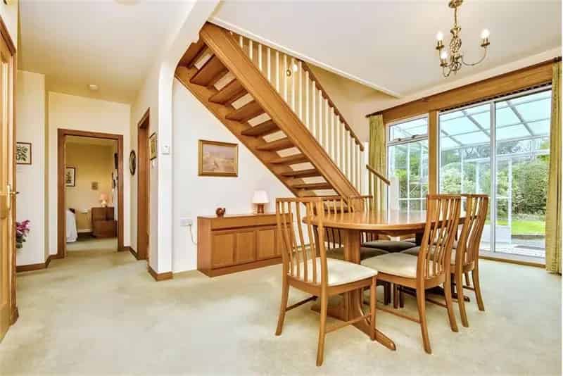 3 Bed Detached House with 3 Reception Rooms and Garden