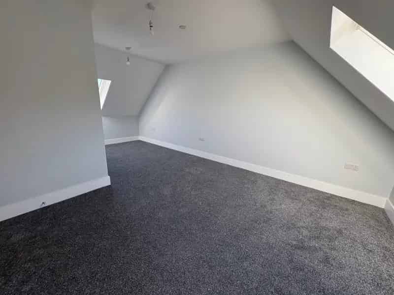 4 Bedroom Bungalow Llansamlet - Wheelchair Accessible