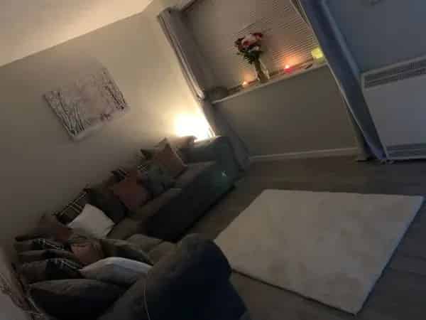 1 Bedroom Flat with Private Entrance and Community Garden