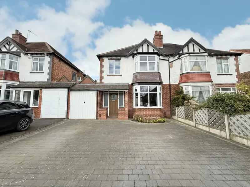 3 Bedroom Semi Detached House For Sale