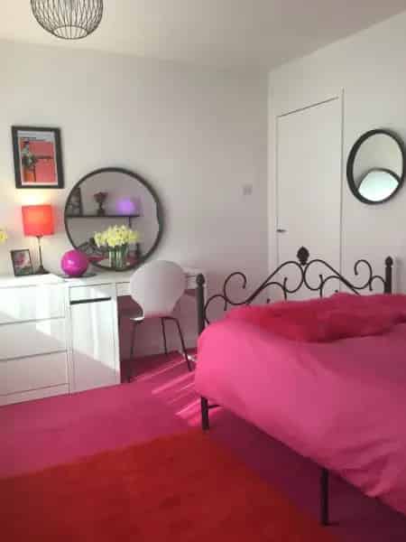 Central Glasgow Flat: 2 Double Bedrooms, Communal Garden, Great Location