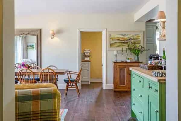 1920s Detached Family House South Downs National Park