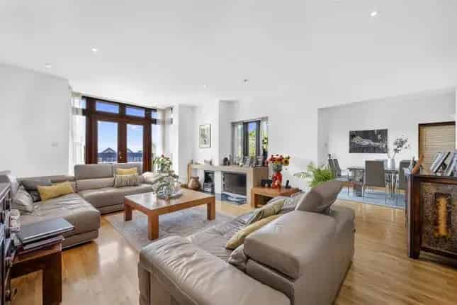 6 Bedroom Detached House Wimbledon SW20