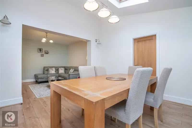 3 Bedroom Detached House for Sale in Hall Green Birmingham