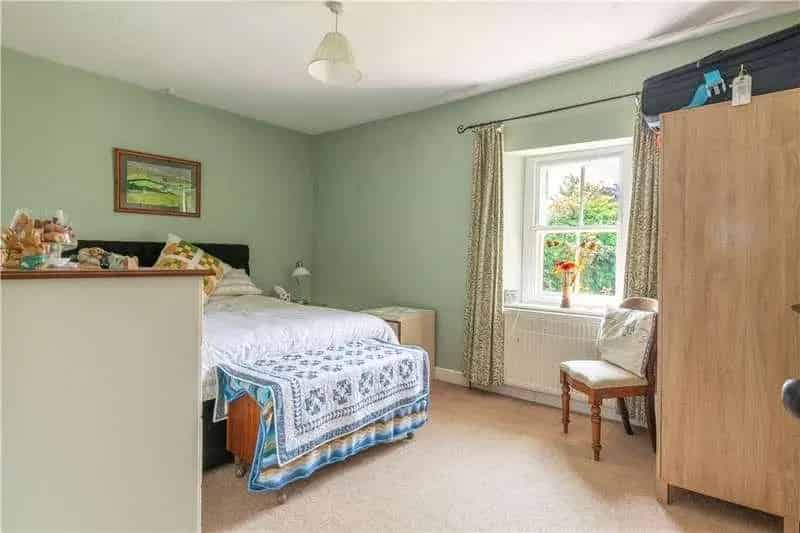 4 Bed Grade II Listed House for Sale