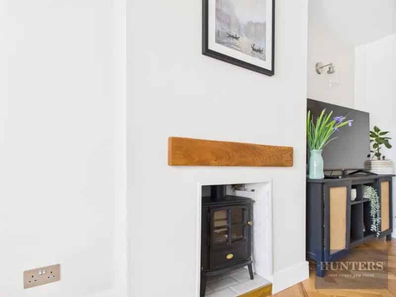 2 Bedroom Bungalow For Sale - Newly Refurbished