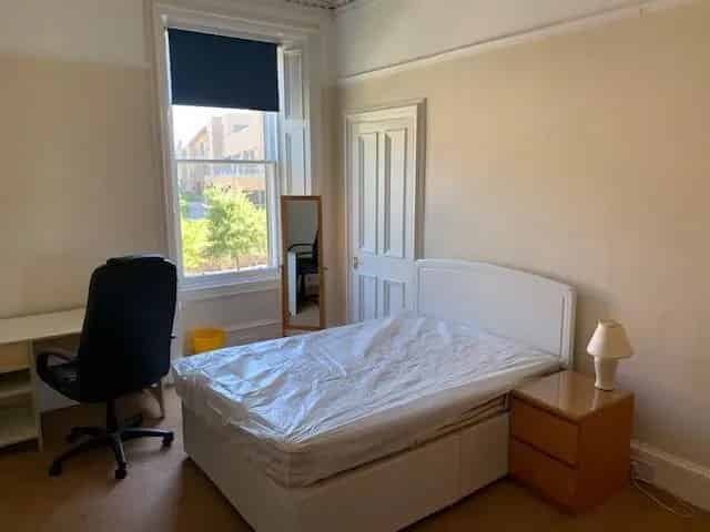 4 Bedroom HMO Flat to Rent Edinburgh