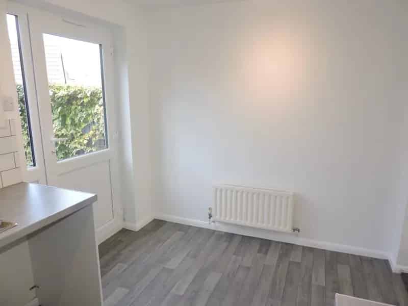2 Bedroom Townhouse to Rent Near City Centre