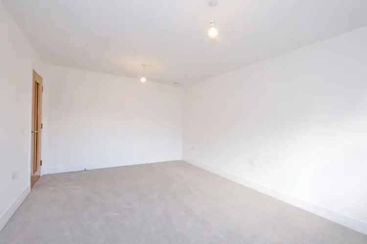 4 Bed Detached House Westhill Elrick  EV Charging FTTH