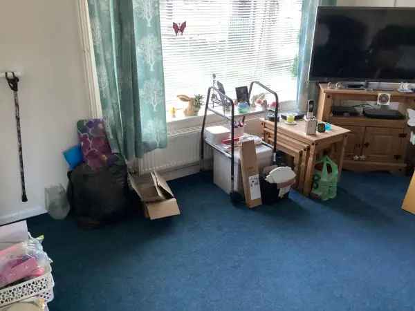 Bungalow For Rent in Breckland District, England