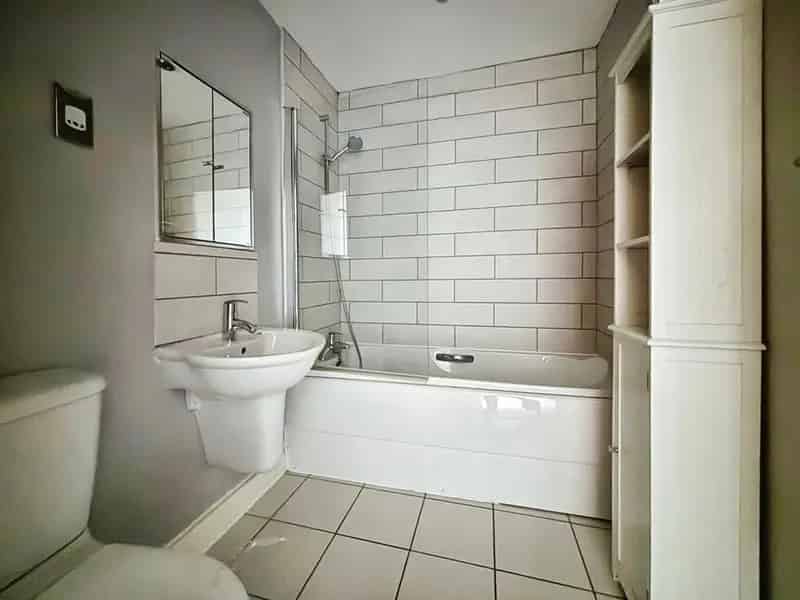 3 Bedroom Flat for Sale London E16 Breathtaking Views