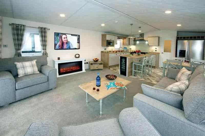 2 Bed Countryside Lodge for Sale
