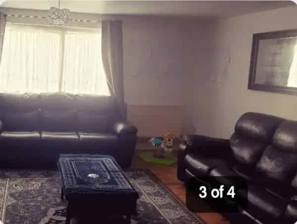 2 Double Bedroom Flat with Spacious Living Room and Excellent Transport Links