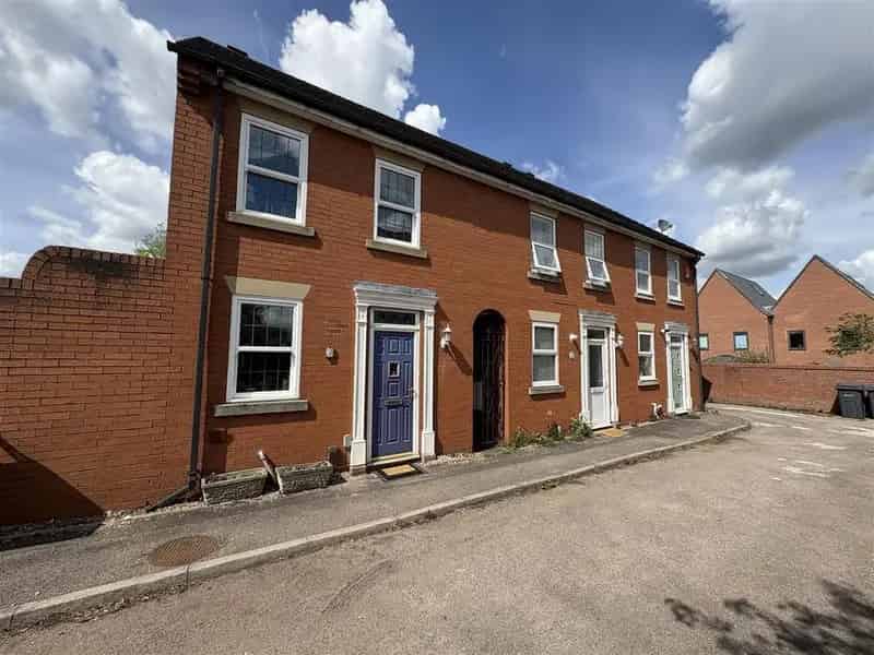 2 Bedroom Townhouse for Sale