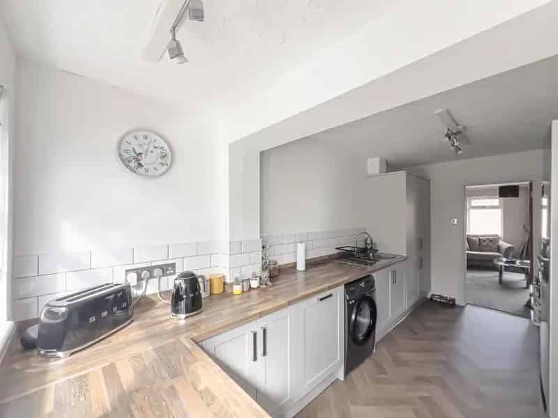 3 Bed House for Sale in Whipton Village Road