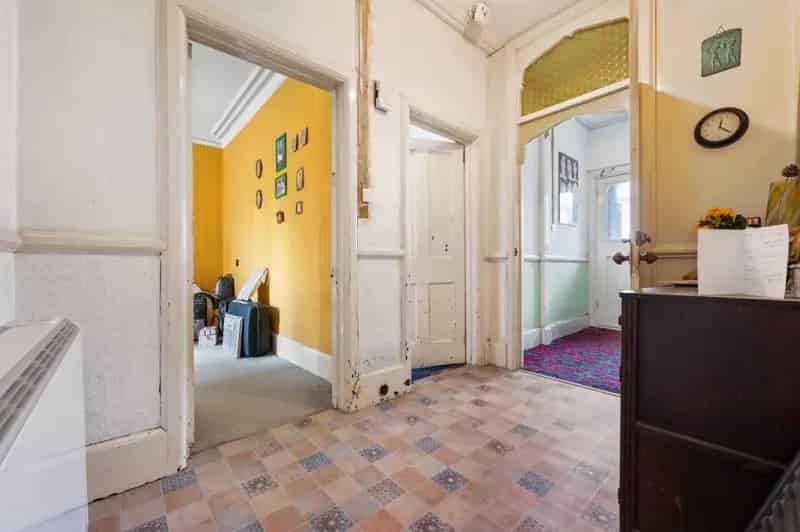 5 Bedroom House for Sale SW16 Modernisation Opportunity