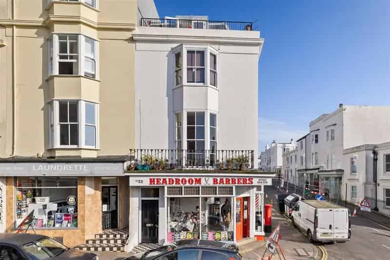 3 Bedroom Maisonette for Sale Brighton Sea Views
