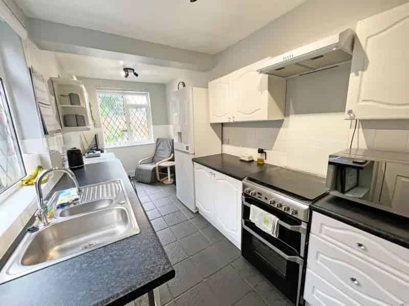 2 Bed End Terrace House For Sale