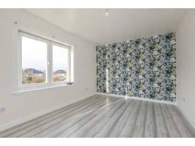 3 Bedroom Flat for Sale in Carrick Knowe