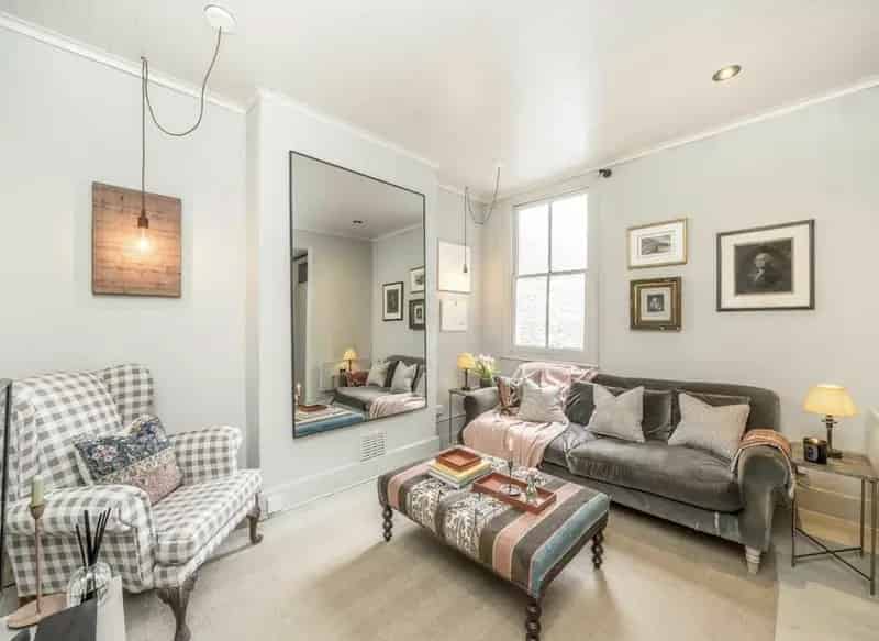 One Double Bedroom Apartment Parsons Green High Ceilings Ample Storage