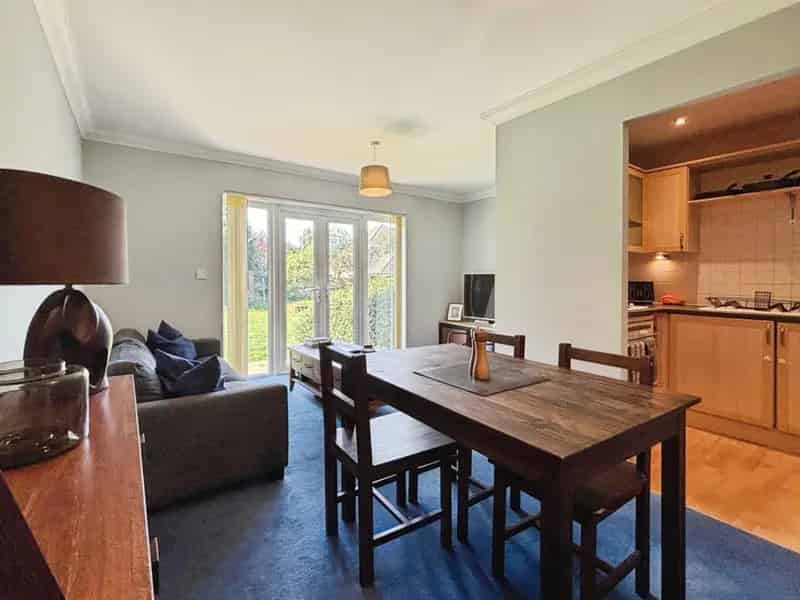 2 Bedroom Ground Floor Apartment Kennington