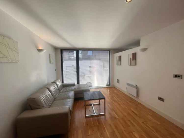 1 Bedroom Flat to Let Near Piccadilly Station