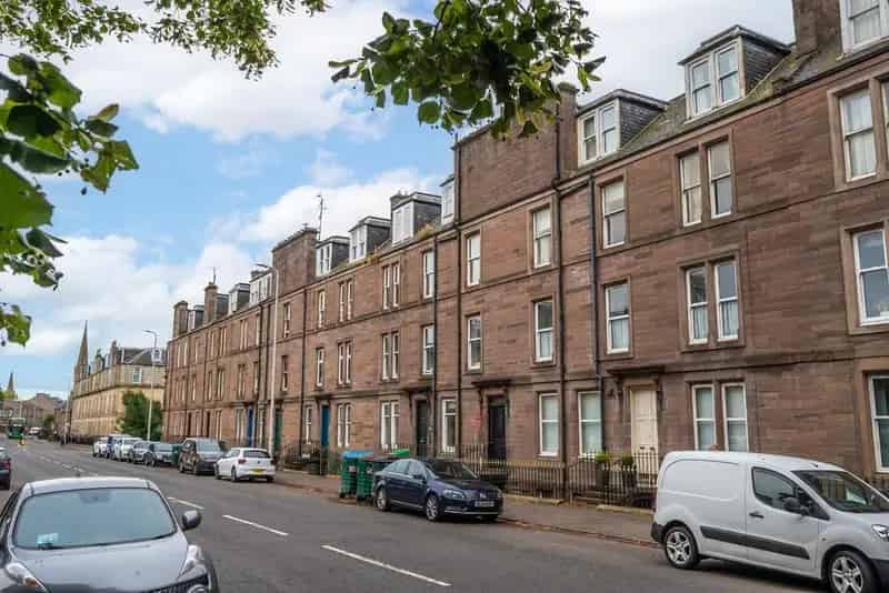 3 Bedroom Flat to Rent