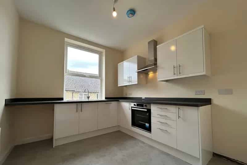 Three Bedroom Apartment Fully Refurbished