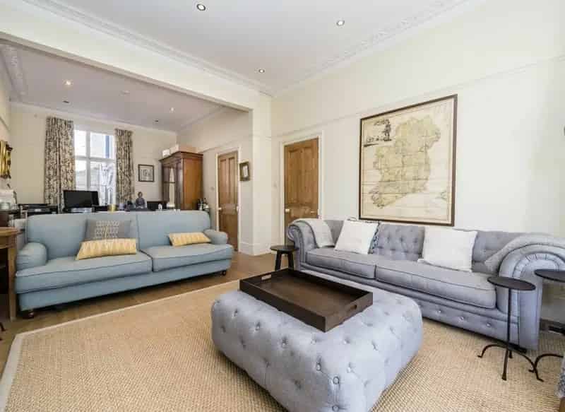 Spacious Victorian Family Home near Clapham Common