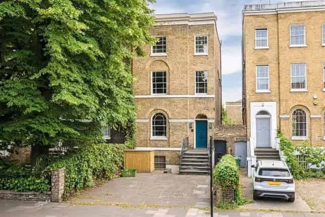 Five Bedroom Grade II Listed Georgian House Camberwell