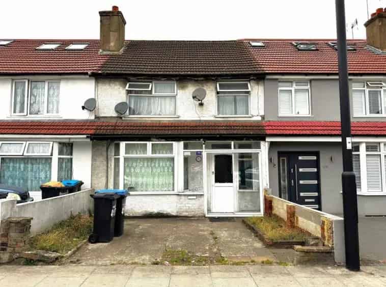 3 Bed House for Sale - Buy to Let Investment Opportunity