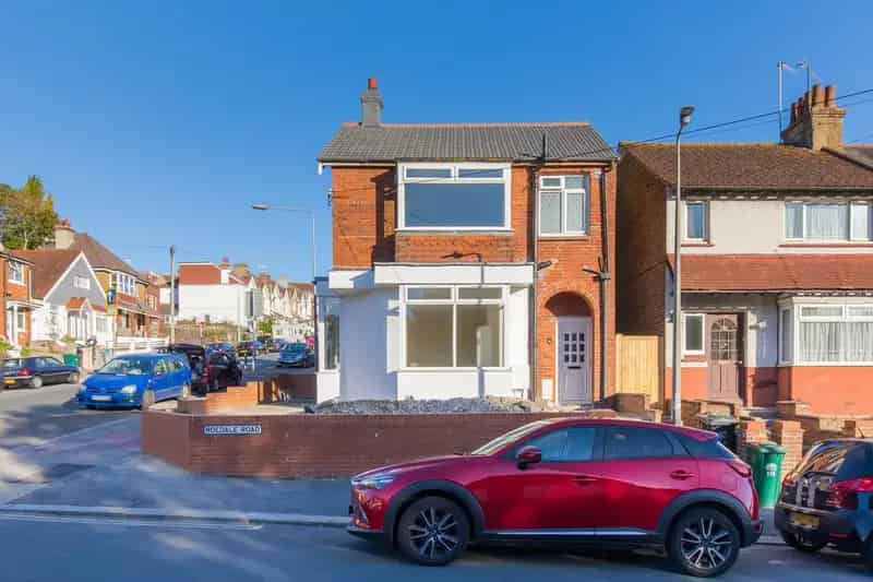 3 Bedroom Flat to Rent