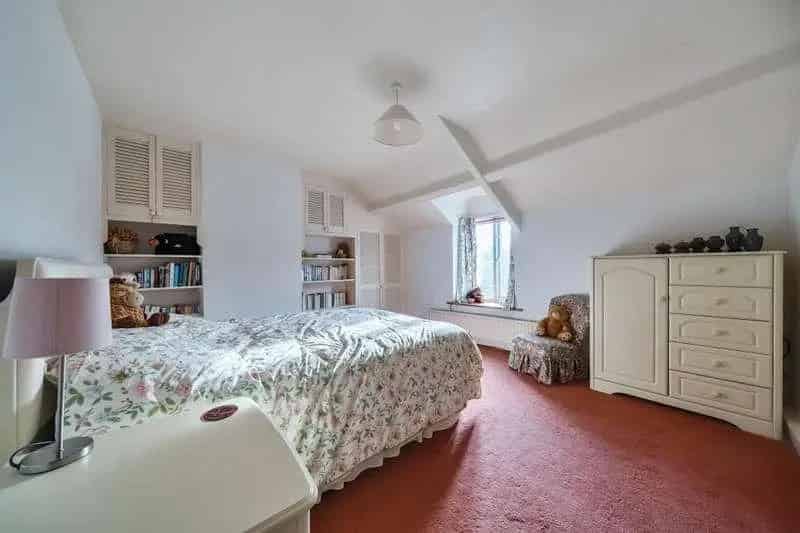 4 Bed Cottage for Sale in Rhayader