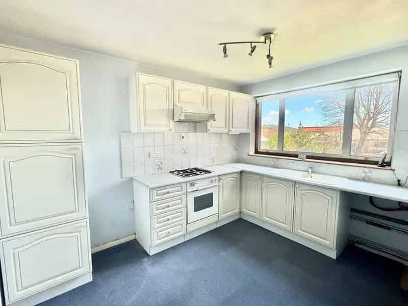 2 Bedroom Flat for Sale Folkestone Kent