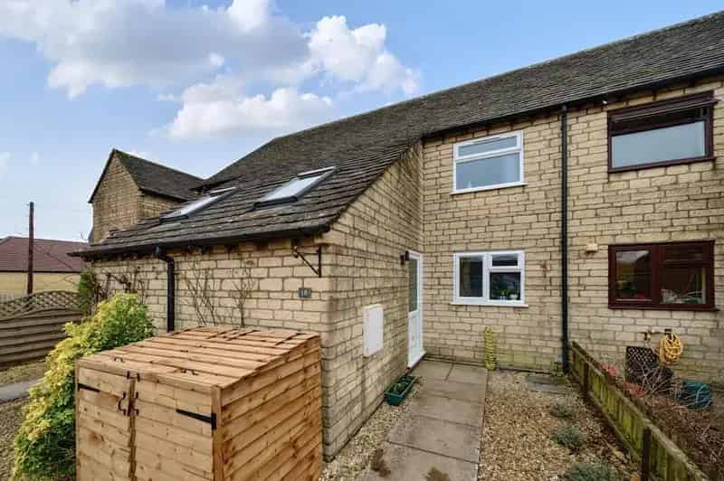 2 Bedroom Terraced House for Sale in Upper Rissington