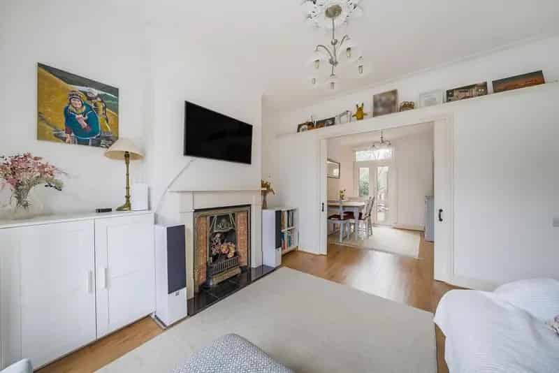 Two Bedroom Victorian House with Garden Office