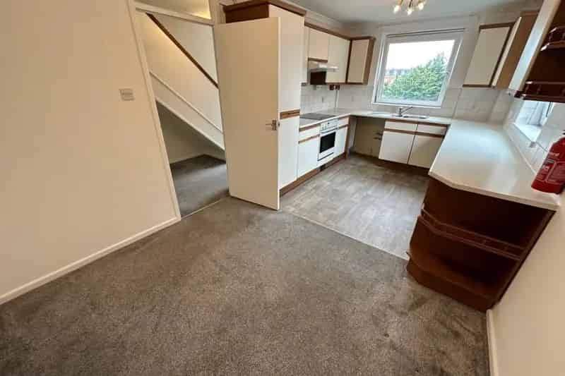 Zero Deposit Available 6 Month Tenancy Council Tax Band B