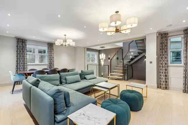 House to Rent in Princes Gate Mews Knightsbridge SW7