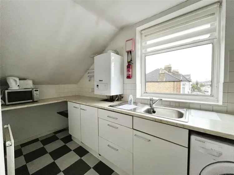 1 Bedroom Flat for Sale London SE6 Cash Buyers Only