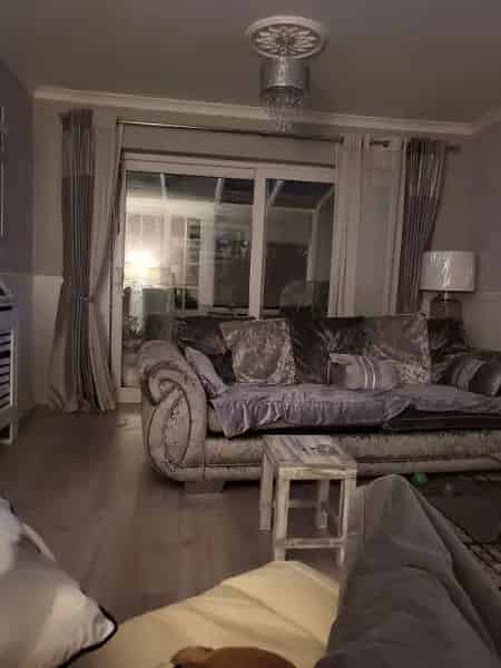 3 Bedroom House Near Debden Train Station