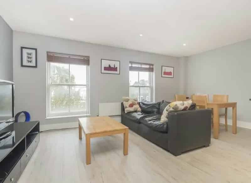 One Bedroom Apartment near Essex Road Station