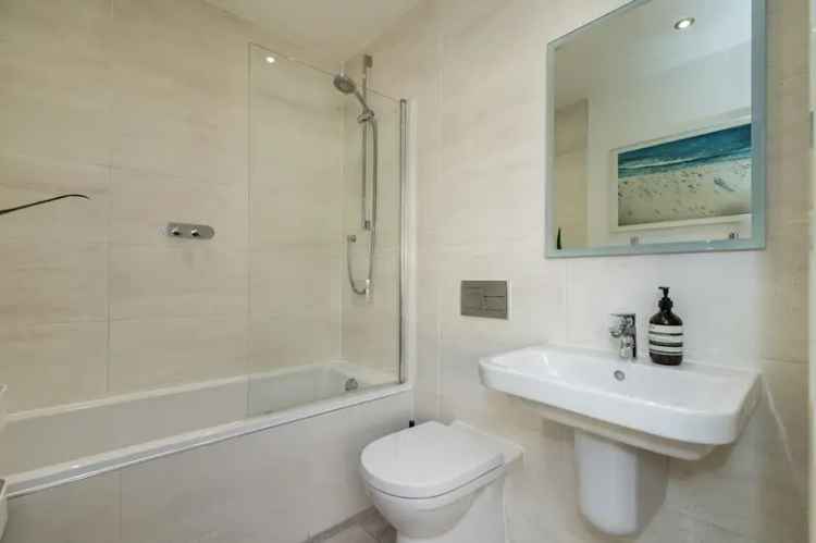 1 Bedroom Flat for Sale Wilmslow Cheshire SK9