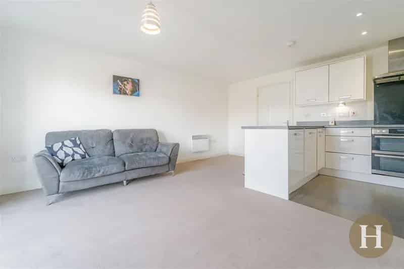 2 Bedroom Apartment Near Birmingham City Centre